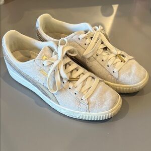 Puma Clyde Metal Leather Sneaker